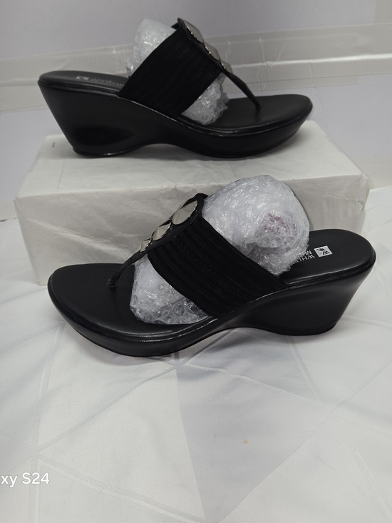 White Mountain Shoes - Black Wedge Thong Sandals with Decorative Accent - Women's